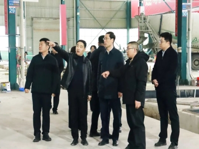 區(qū)委書記王營蒞臨卓越精工督導(dǎo)復(fù)工復(fù)產(chǎn)及項(xiàng)目建設(shè)工作
